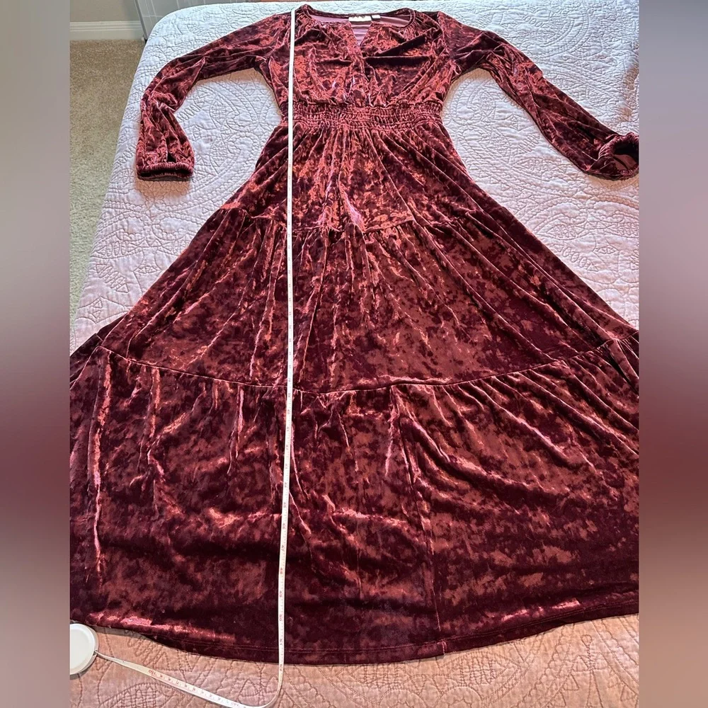 Belle by Kim Gravel Red Ruched Long Sleeve Gown - Picture 7 of 13